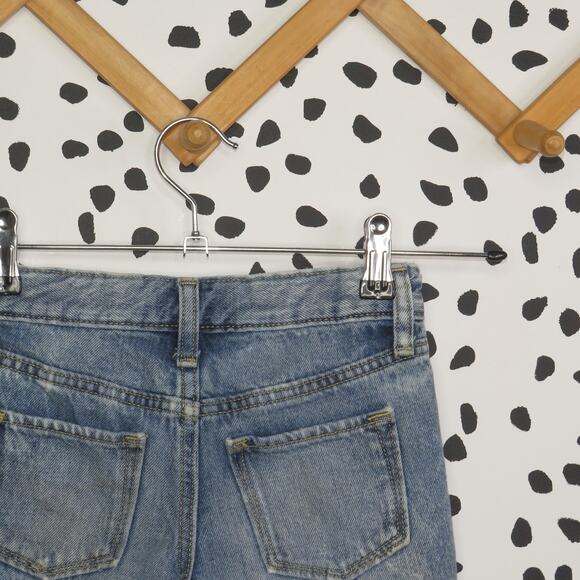 Old Navy Distressed Embroidered Denim Girls Shorts - Picture 4 of 6